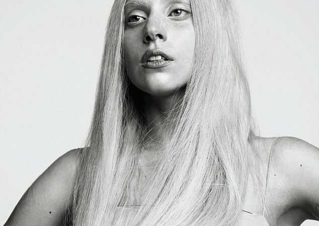 Nauja Lady Gaga fotosesija – natūraliai graži (Foto)