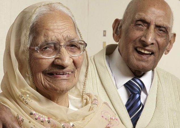 87-erius metus santuokoje praleidusi pora vis dar nepamiršta romantikos