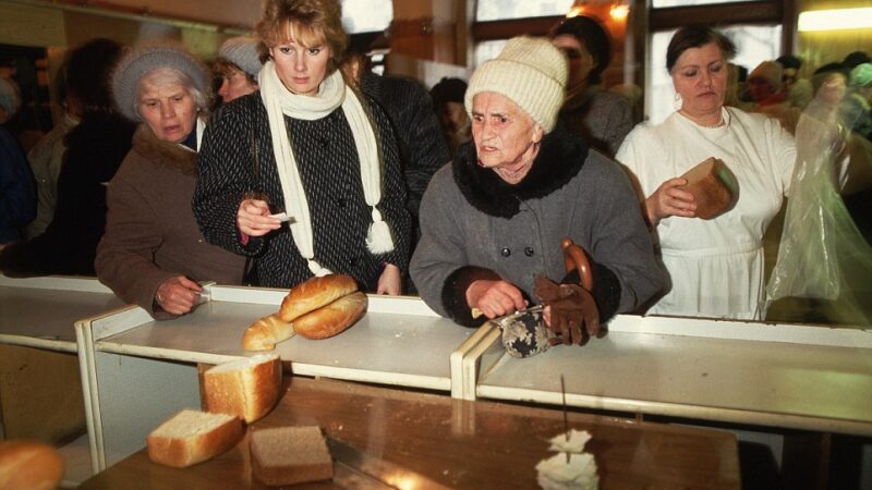 Maskvos prostitutės, rūkančios medicinos seselės ir kiti įsimintini SSSR vaizdai (foto)