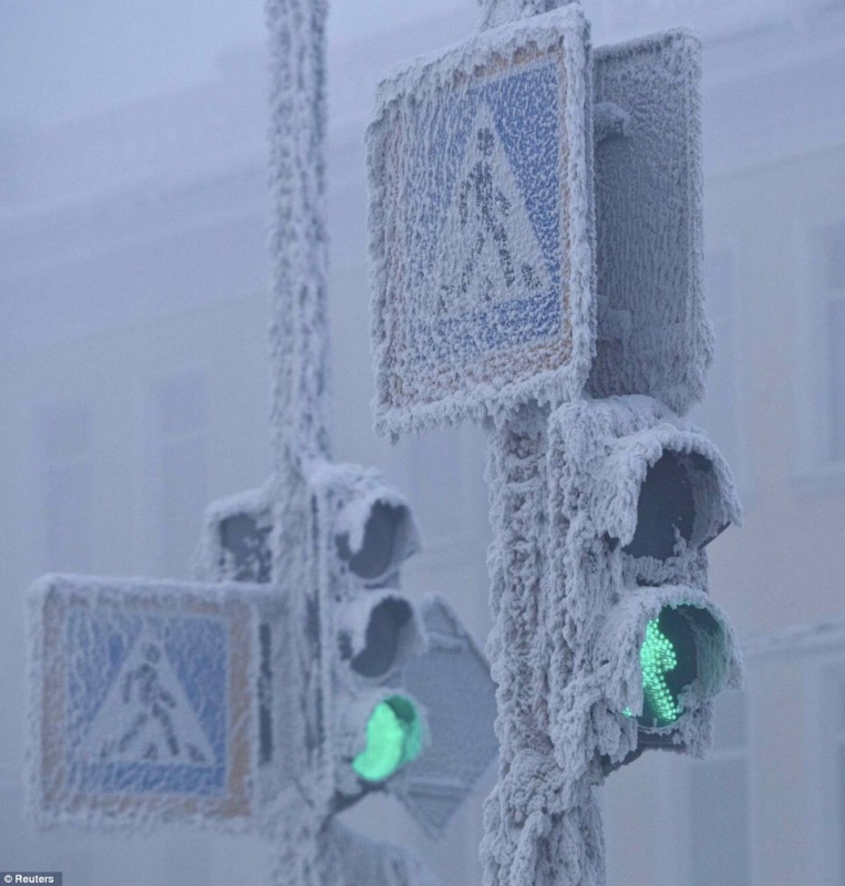 Šalčiausiame pasaulio mieste temperatūra nukrenta žemiau -71 laipsnių šalčio (foto)