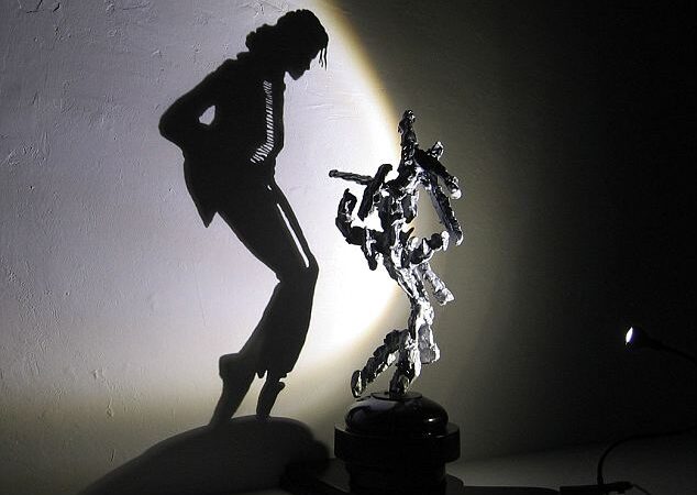 Žymūs meno kūriniai – tik šiukšlių krūvos šešėliai (foto)