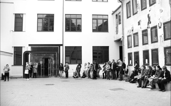 Menų spaustuvė atveria duris naujam sezonui