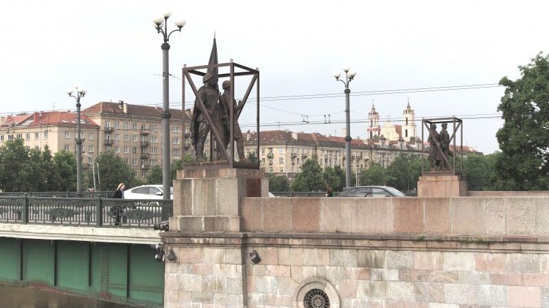 Festivalis „Vilnius Street Art“ Žaliojo tilto skulptūroms ruošia narvus