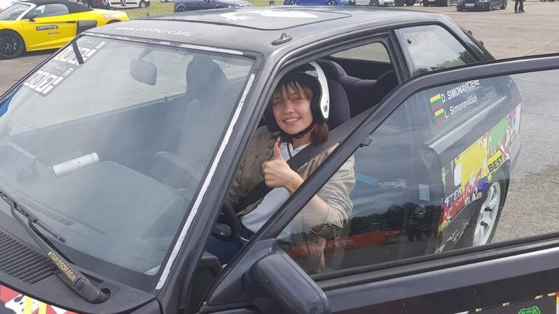 Dovilė Simonavičienė: „Automobilių sportas traukia lyg magnetas“