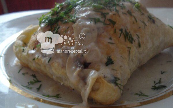 Svogūnų – špinatų pyragas