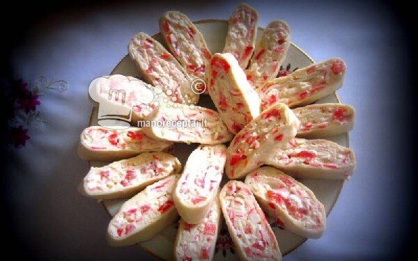 Tortilijos su krabų lazdelėmis