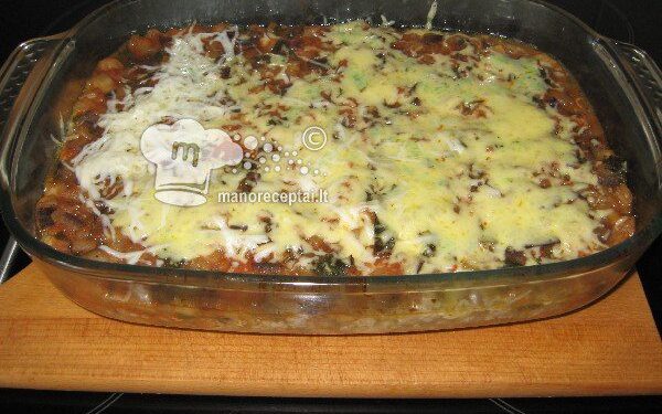 Baklažanų užkepėlė su mėsa ir padažu