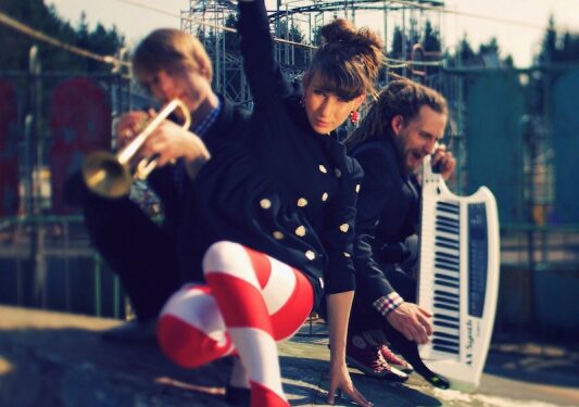 „De-Phazz“ koncertą pradės siautulingieji „BrassBastardz“