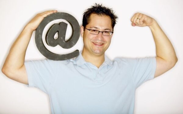 Kodėl kompiuteris yra geriau už moterį?