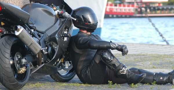 „The Ghost Rider“ arba kaip pabėgti nuo policijos važiuojant 300 km/h greičiu