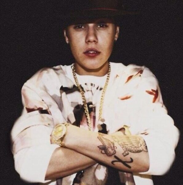 12-ta J. Bieberio tatuiruotė. Toks vaizdas