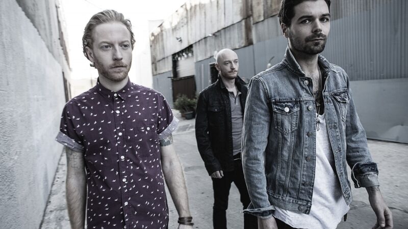 Geriausia britų grupe šiemet pripažinti „Biffy Clyro“ atvyksta į Rygą