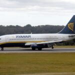 „Ryanair“ žada skrydžių metu rodyti pornofilmus