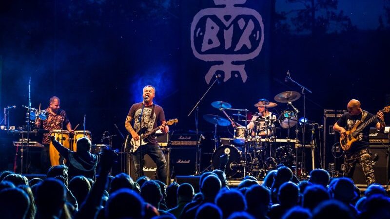 Į vienintelį trisdešimtmečio koncertą kviečiantys BIX: „Tai svarbiausias koncertas per visą mūsų gyvenimą“