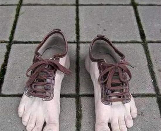 Daiktų pusryčiai. Keisčiausi batai (foto)