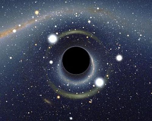 Mūsų galaktikos juodoji skylė įtrauks dujų debesį