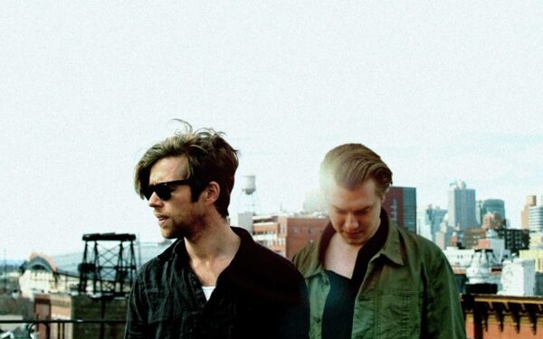 Paaiškėjo, kas Vilniuje apšildys „Blue Foundation“