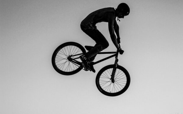 „Galapaguose“ dviračių sporto chuliganai surengs ekstremalų šou