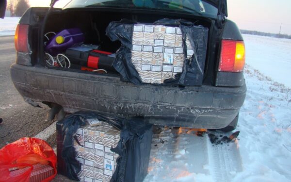 Paėmė cigaretes ir automobilį – „padovanojo“  brolį