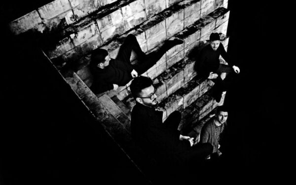 Naujoje „Condor Avenue“ dainoje – mitai ir legendinės būtybės