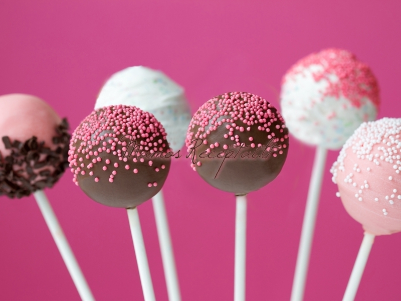 Cake candy pops