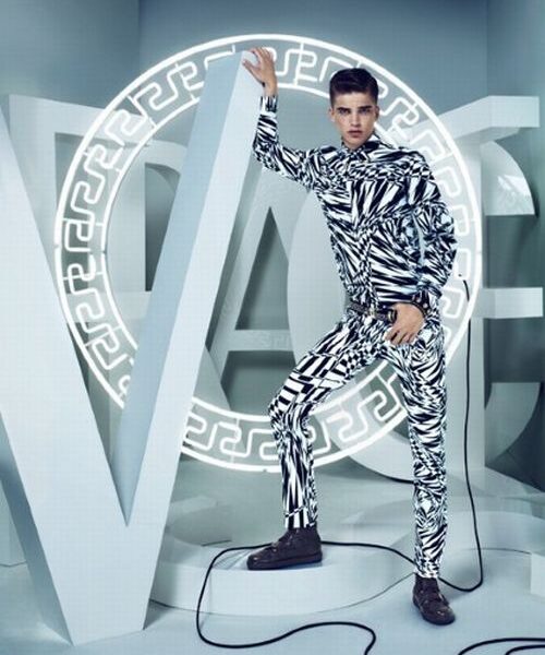 „Versace“ kolekcija H&M - Jūsų teismui ir piniginei (Foto)