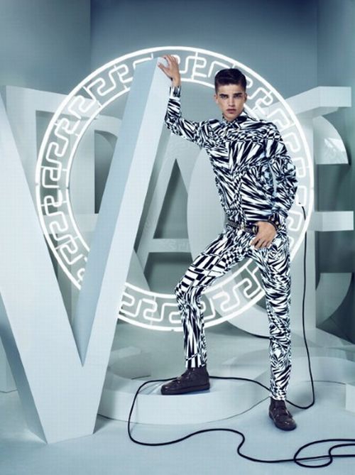 „Versace“ kolekcija H&M - Jūsų teismui ir piniginei (Foto)