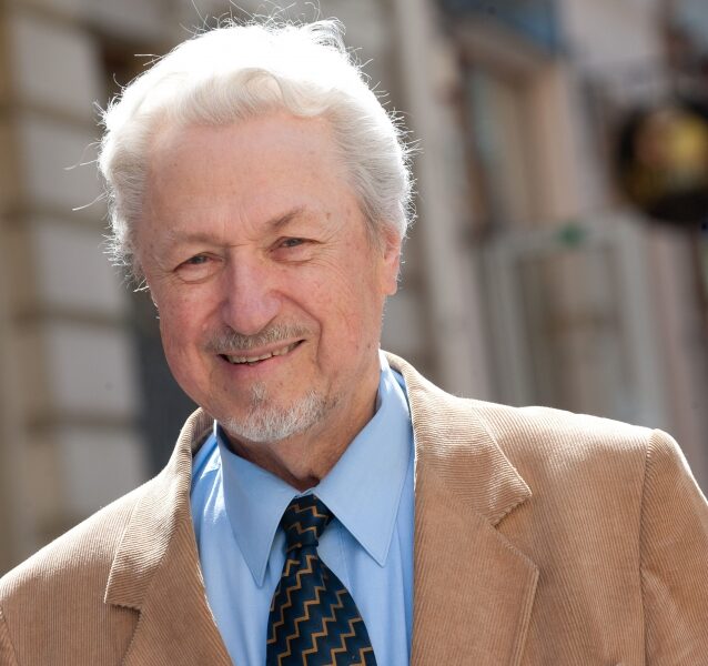 Maestro V. Noreika palieka didžiąją sceną