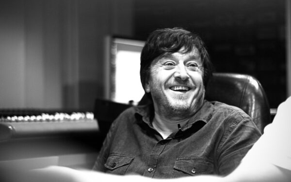 Naują „Studio 9“ pradžią skelbs šokių muzikos istorikas Bill Brewster