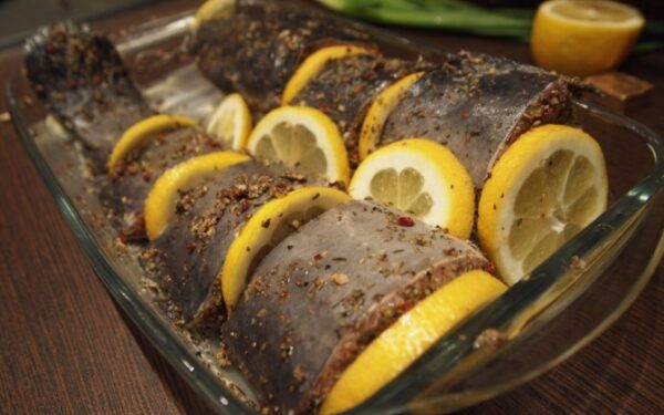 Kokie patiekalai iš šamo rekomenduojami Kūčių stalui?