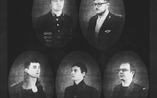 „Colours of Bubbles” skelbia debiutinio albumo pristatymo turą