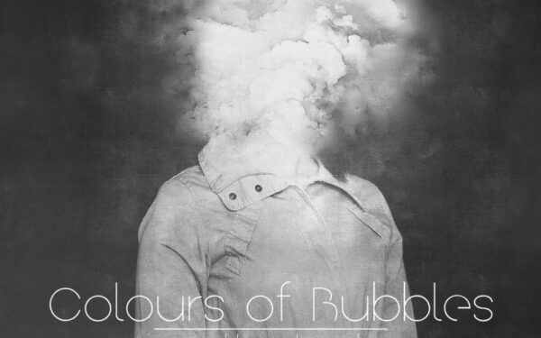 „Colours of Bubbles“ atskleidžia debiutinio albumo viršelį