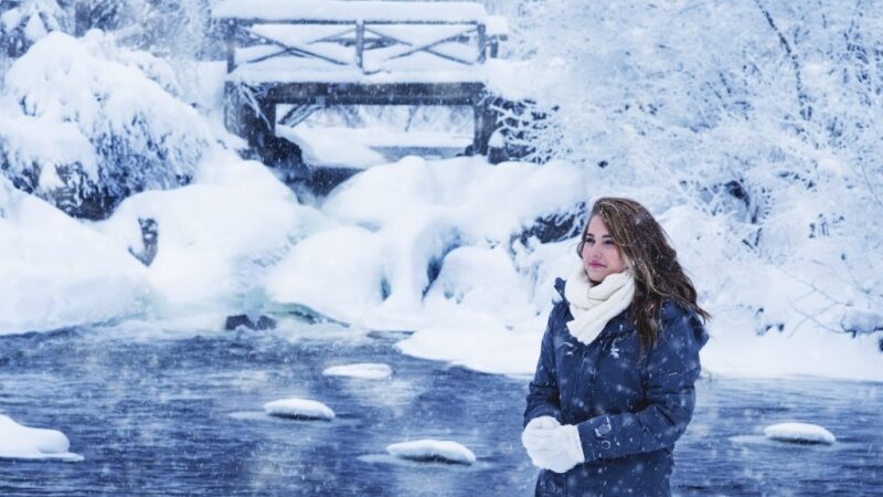 Kaip apsisaugoti nuo šalčio ir žvarbaus vėjo bei ką daryti sušalus