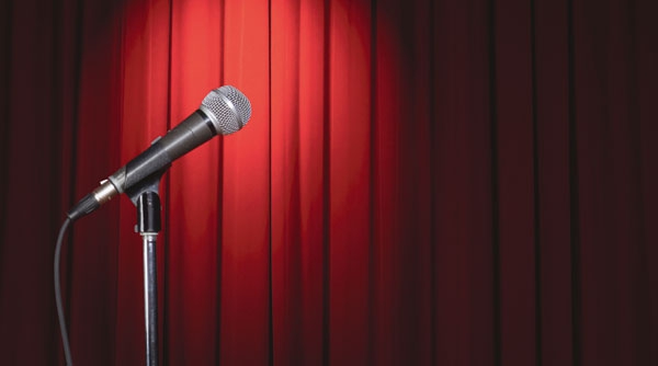 10 juokingiausių „stand-up“ humoristų
