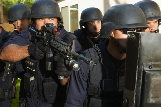 Europos pareigūnai ragina visas valstybes kuo skubiau stiprinti policijos pajėgas