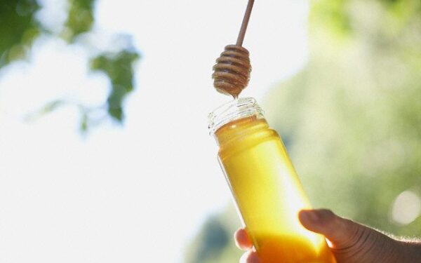 Veiksmingos veido kaukės su medumi