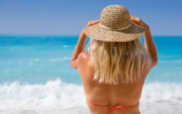Vasaros karštis: kaip apsaugoti odą nuo žalingų veiksnių?