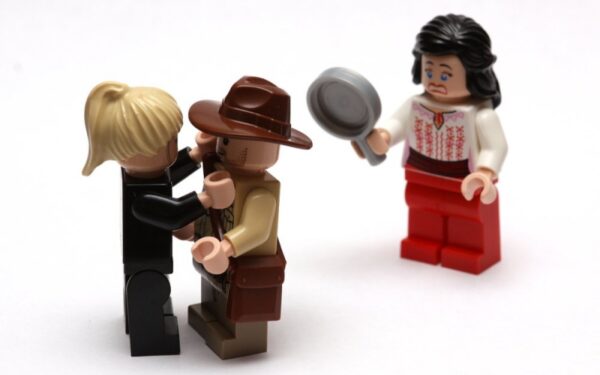 Ar jis tave apgaudinėja? 10 susirūpinti verčiančių požymių