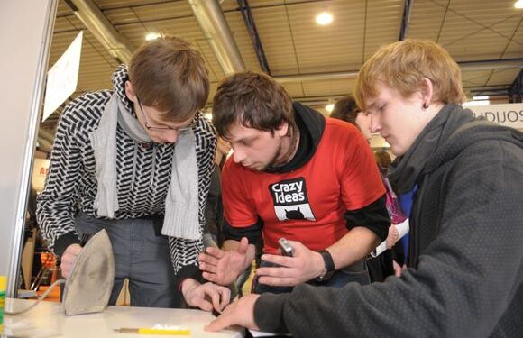 „CrazyIdeas“ komanda: „Einame į studijų mugę, kad pasakytume, jog galima ir nestoti“