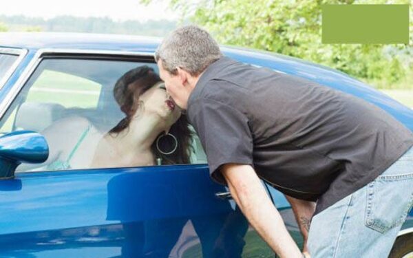 Juokingiausios įsimylėjėlių nuotraukos: ko tik žmonės nepadaro iš meilės (foto, IV dalis)