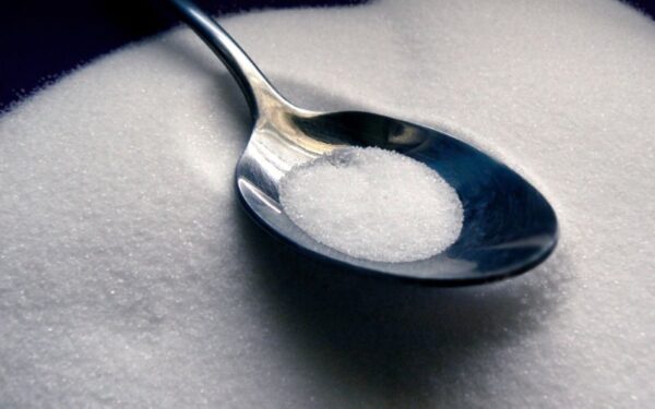 Gydytojas dietologas: ar verta vietoje cukraus rinktis saldiklį?