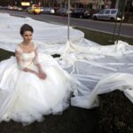Gineso rekordas: vestuvinės suknelės šleifas siekia 2