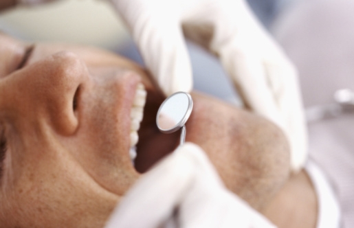 Odontologai užaugins naująją kartą be grąžtų ir adatų