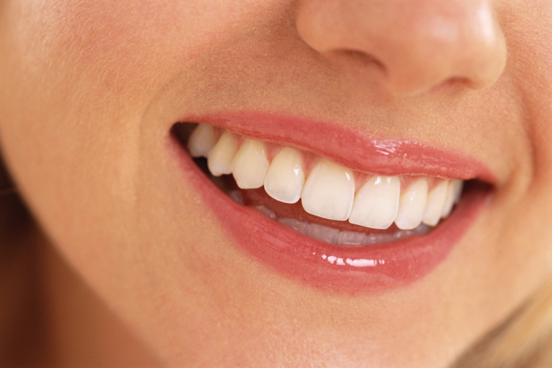 Ar protiniai dantys suteikia išminties?