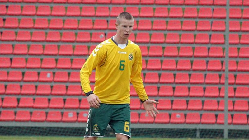 Nacionalinės futbolo akademijos auklėtinis seks R.Žutauto pėdomis
