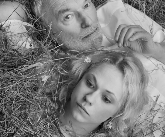 Iš naujo atrasta apysaka „Dėdės ir dėdienės“ premjeriniame režisierės G. Tuminaitės spektaklyje