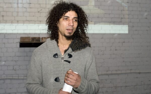 Žurnalistams įteiktos simbolinės Naujamiesčio plytos (Foto)