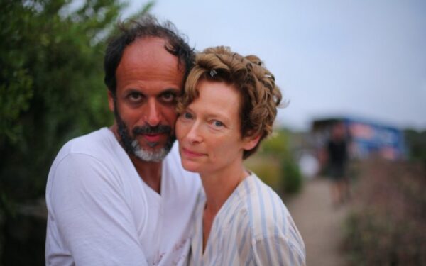 Juostoje „Didesni purslai“ nusifilmavusi Tilda Swinton atskleidė pagrindinius buvimo žvaigžde privalumus