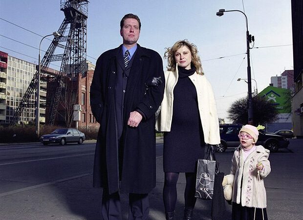 Neegzistuojančios poros: fotografė įsivaizdavo save su šimtais skirtingų vyrų (foto)