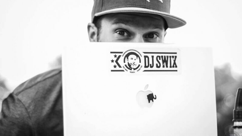 „Penktadienio DJ“: delikatesais vaišina DJ Swix